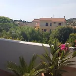 Relais La Terrazza Tatil Evi